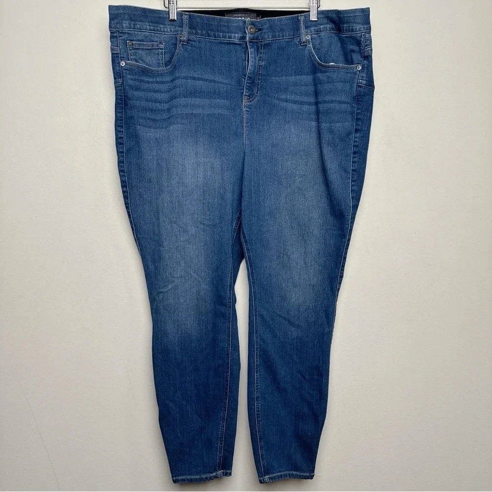 Torrid Womens 26R Bombshell Skinny Premium Stretch High-Rise Jean - Picture 2 of 13